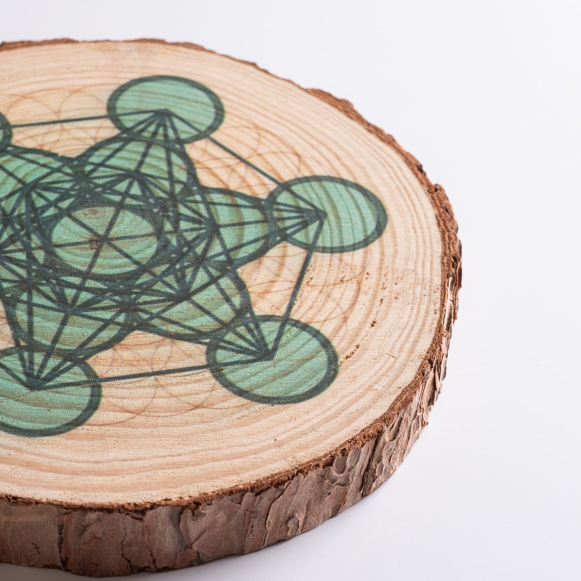 Sacred geometry crystal grid with crystals arranged for protection and manifestation Metatron's Cube crystal grid board in gift box, meaningful spiritual present.
